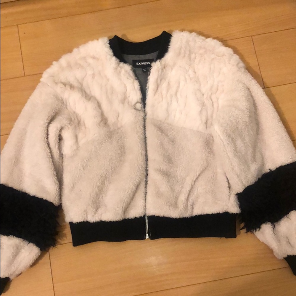 Fluffy express jacket